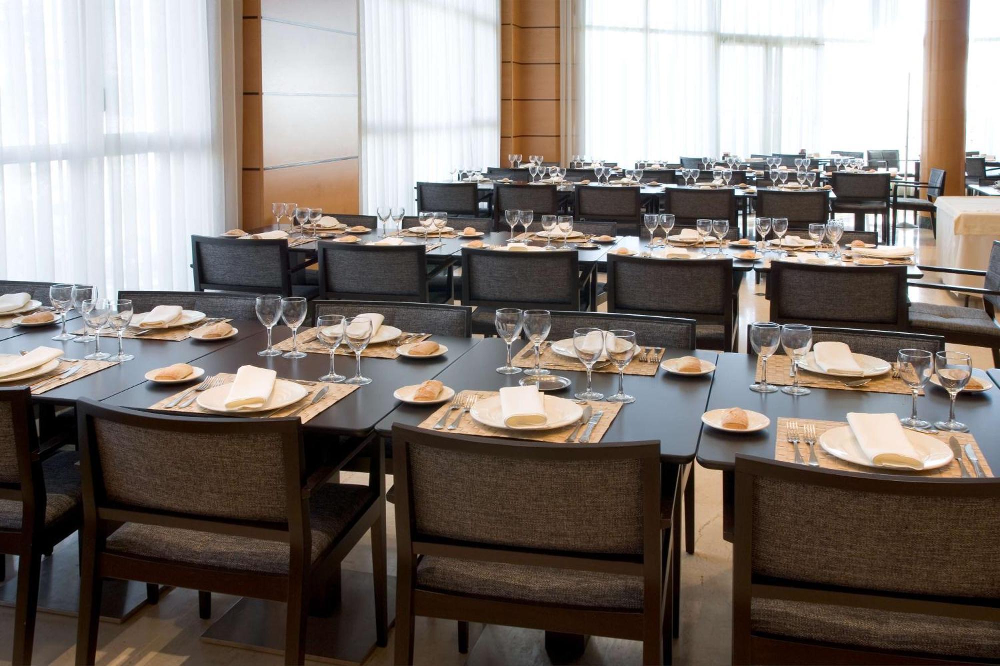 Nh Center Hotel 4*