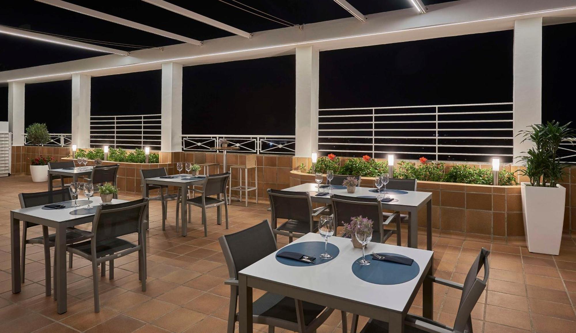 Hotel Nh Center 4*