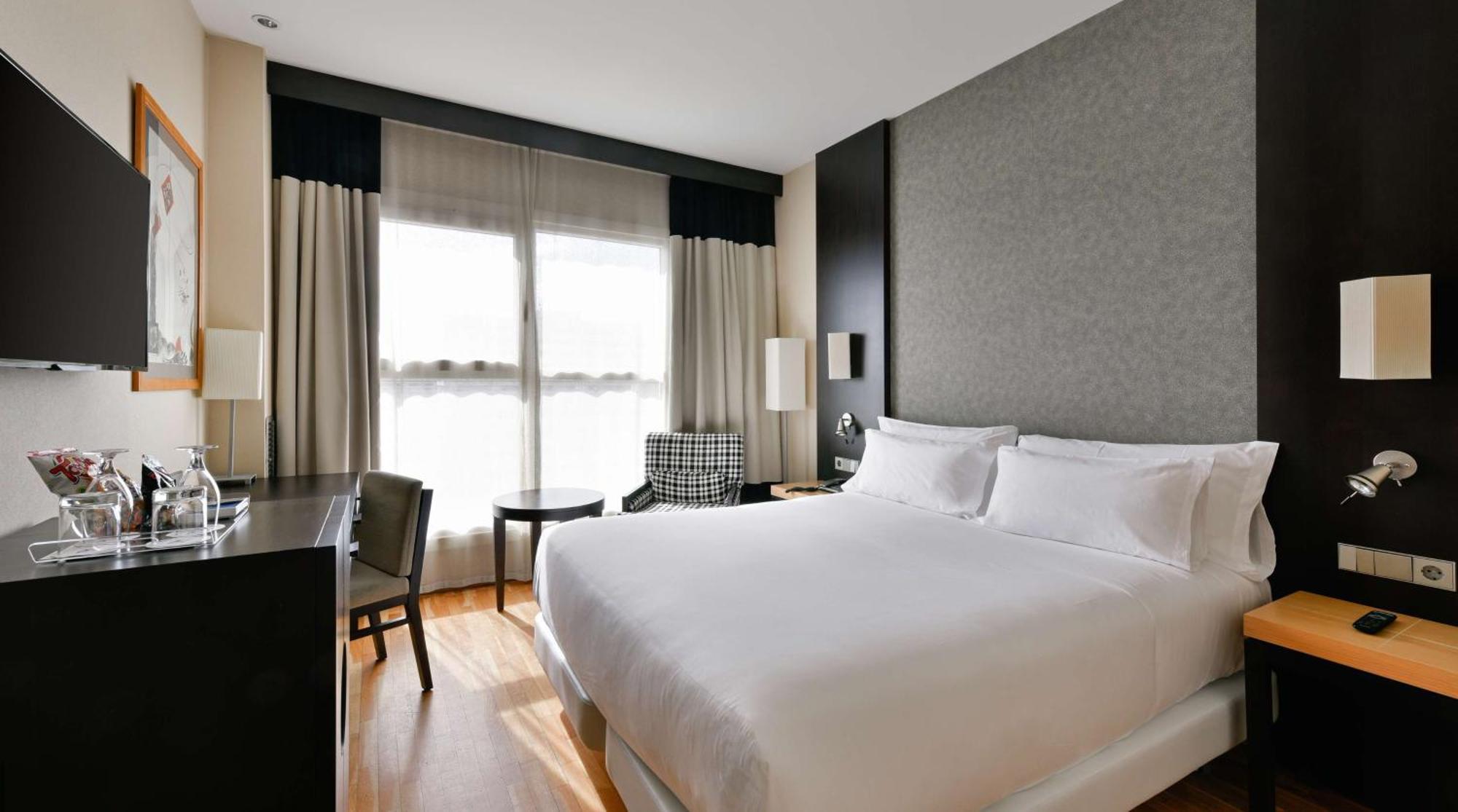 Nh Center Hotel 4*