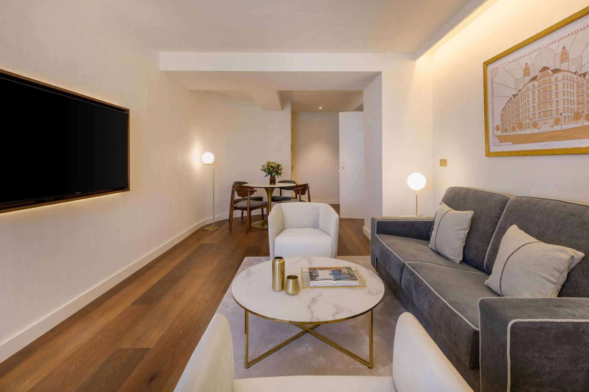 Grand Centenari, Valencia, Autograph Collection