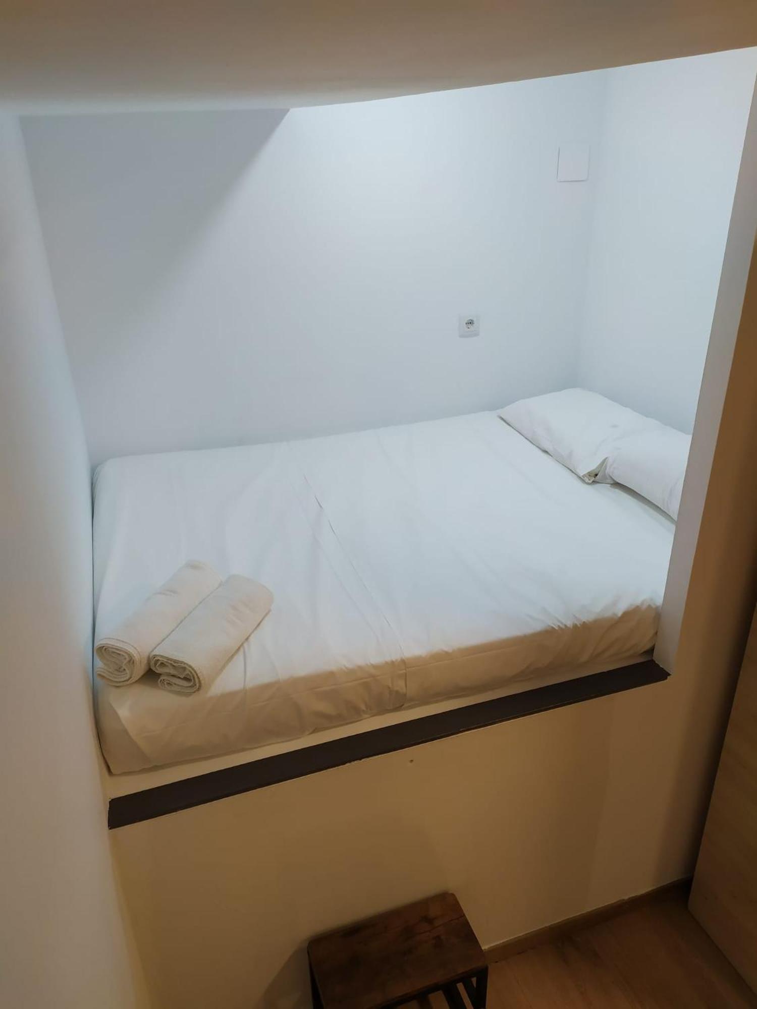 Hostel Bizzbeach Valencia