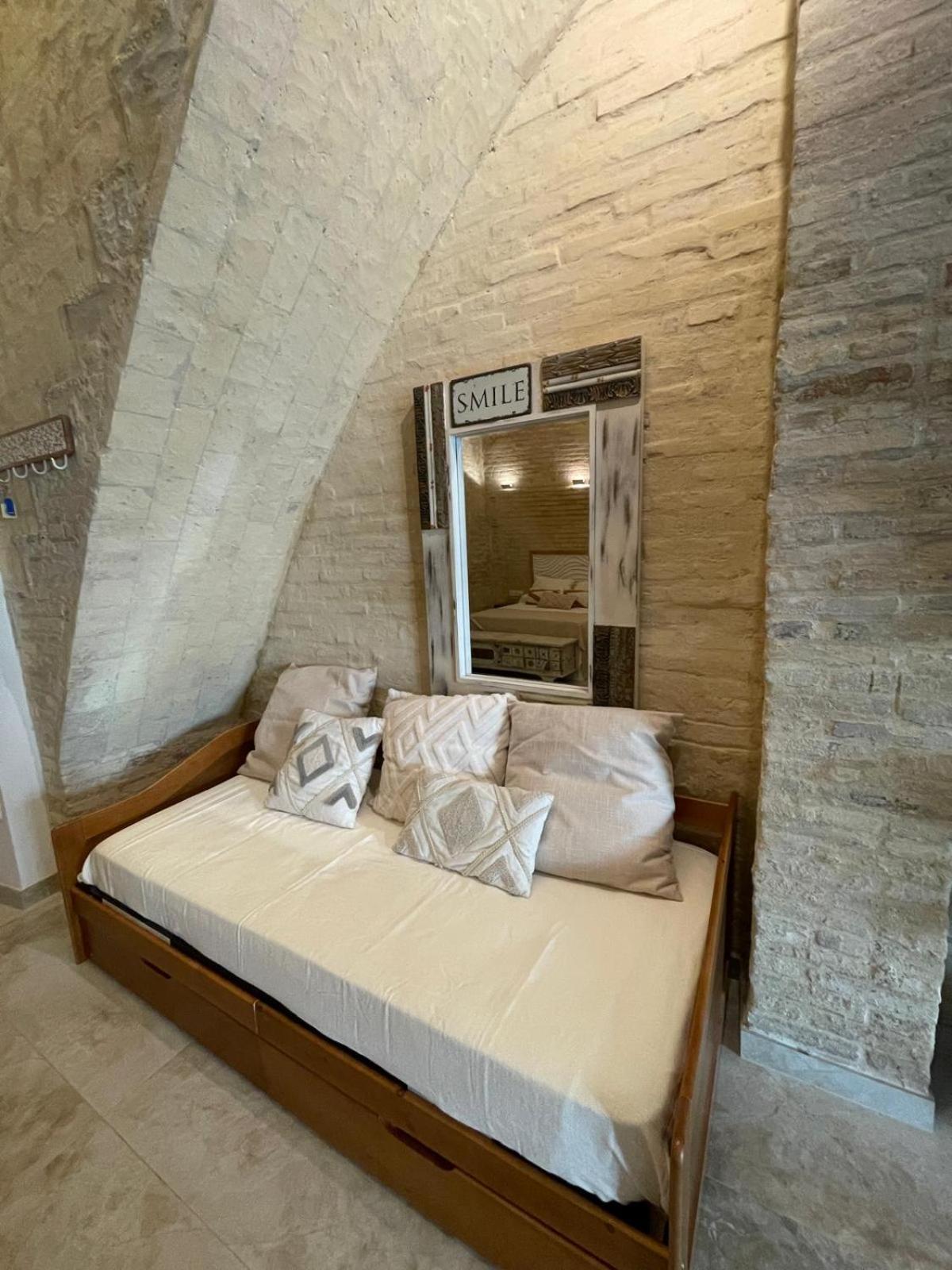 Apartment Dream Big With Jacuzzi And Terrace In Ruzafa Valencia