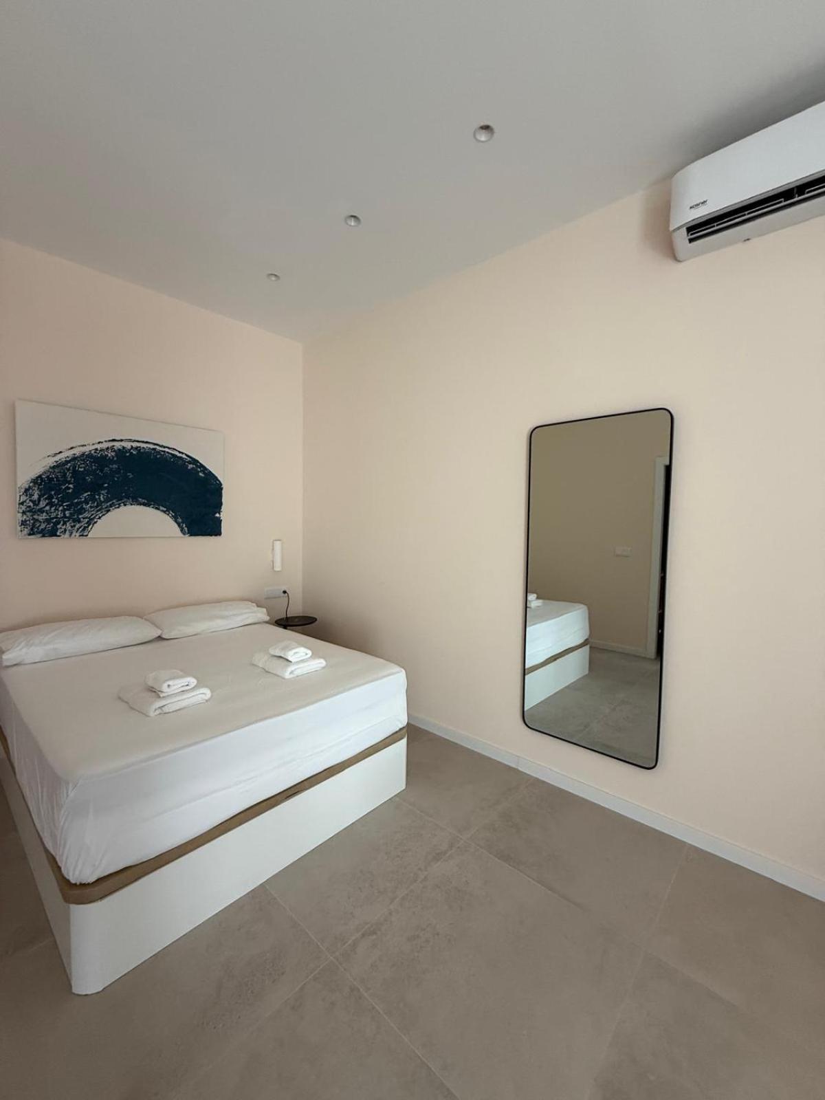 Roca Coll Msuites Apartment *
