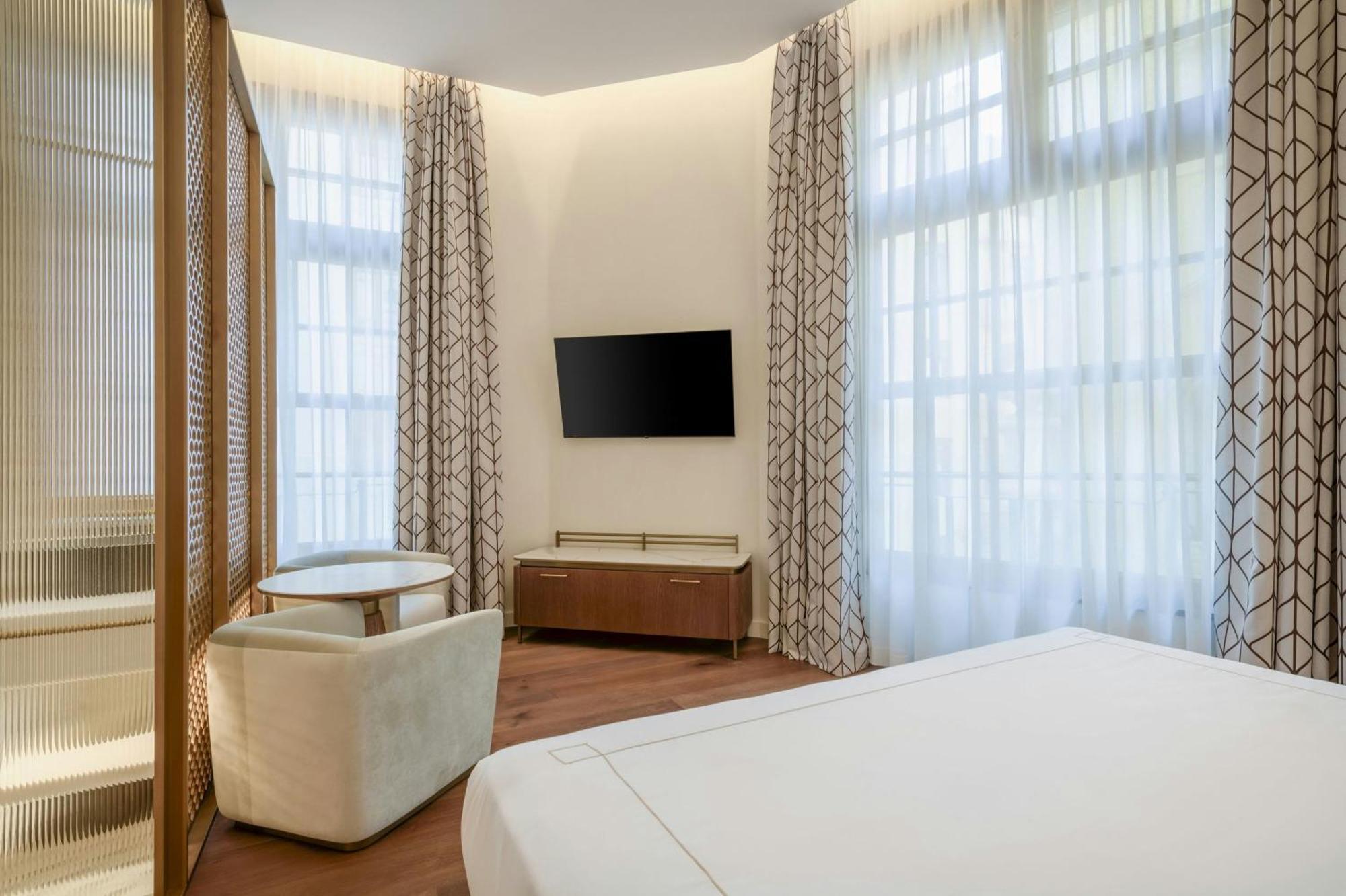 Hotel Grand Centenari, Valencia, Autograph Collection