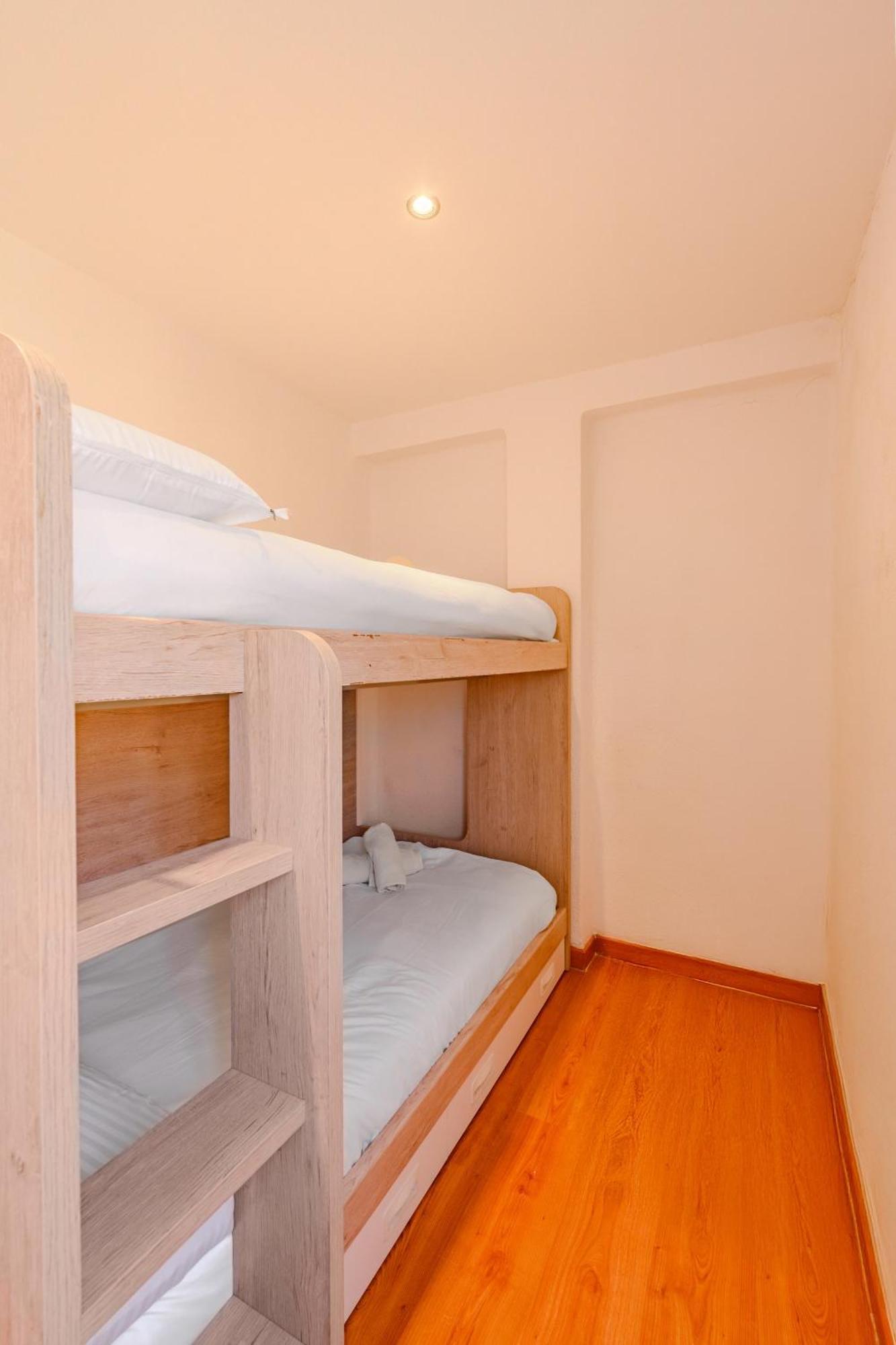 Ayora Penthouse - Jacuzzi, Huge Private Rooftop, Bbq, Sunset Views, Fastwifi, Ac * Valencia
