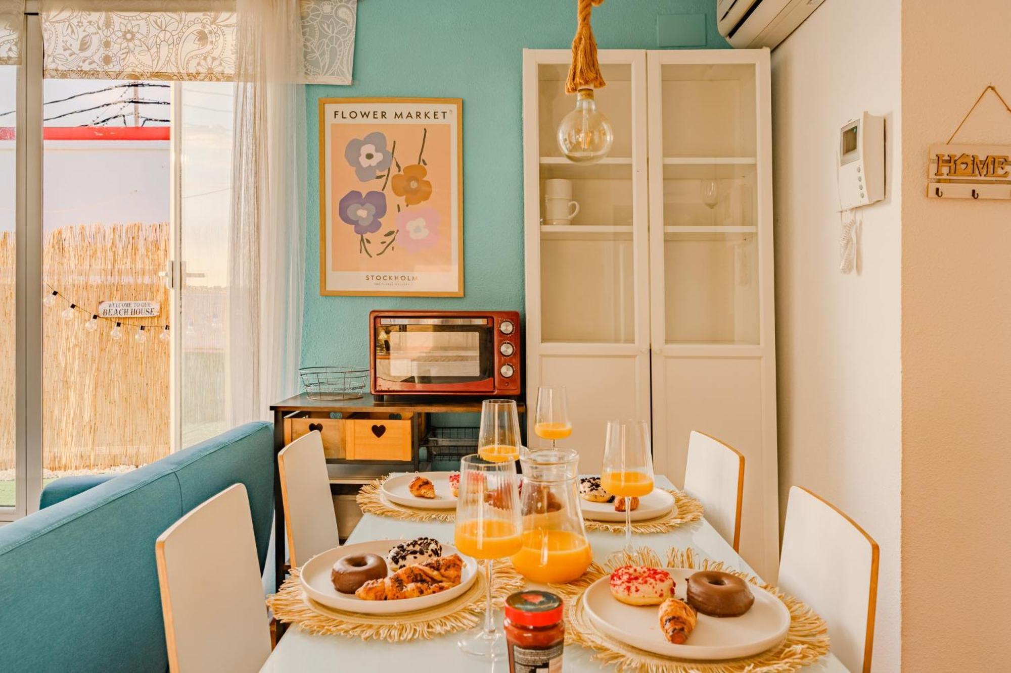 Apartment Ayora Penthouse - Jacuzzi, Huge Private Rooftop, Bbq, Sunset Views, Fastwifi, Ac