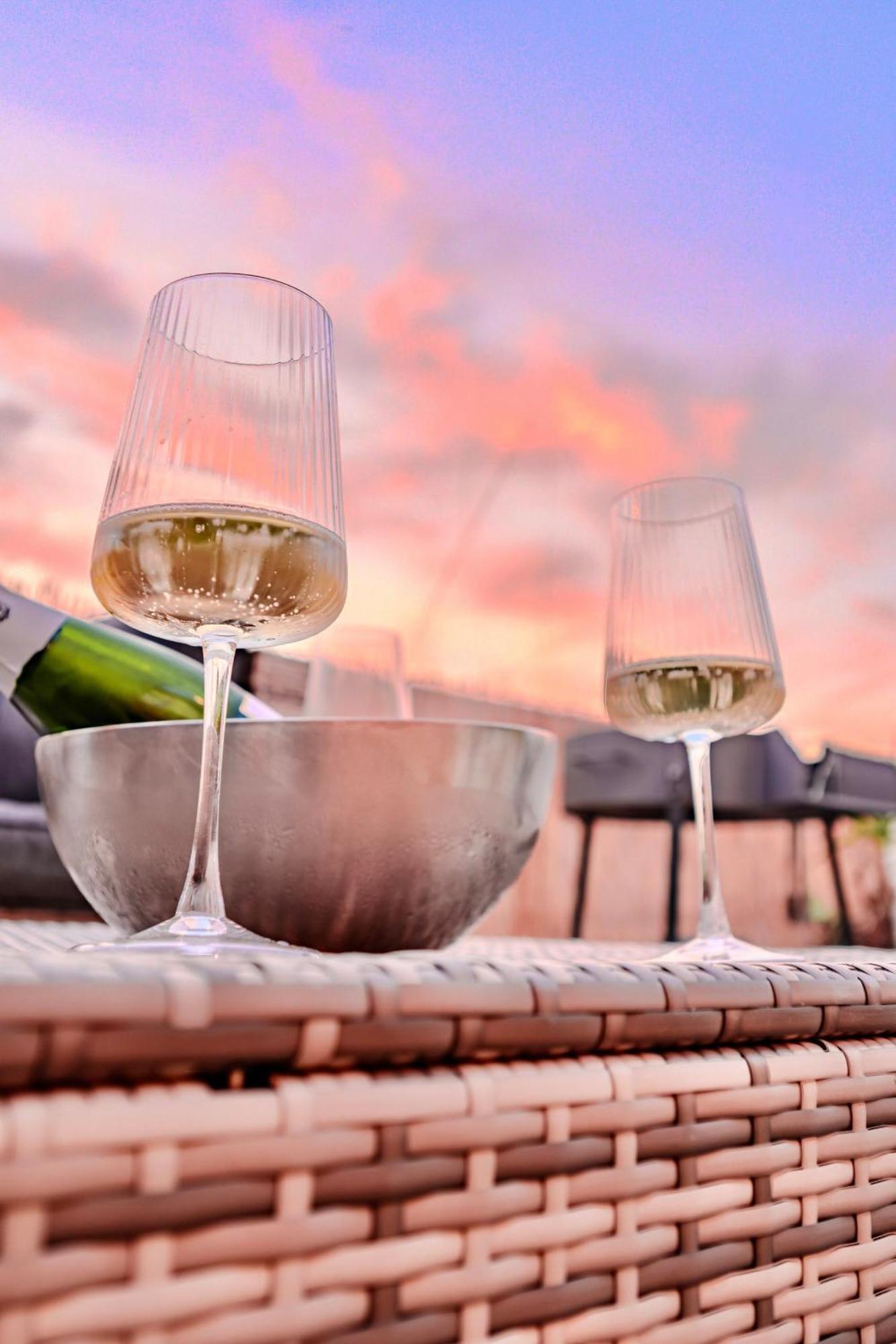 Ayora Penthouse - Jacuzzi, Huge Private Rooftop, Bbq, Sunset Views, Fastwifi, Ac Valencia