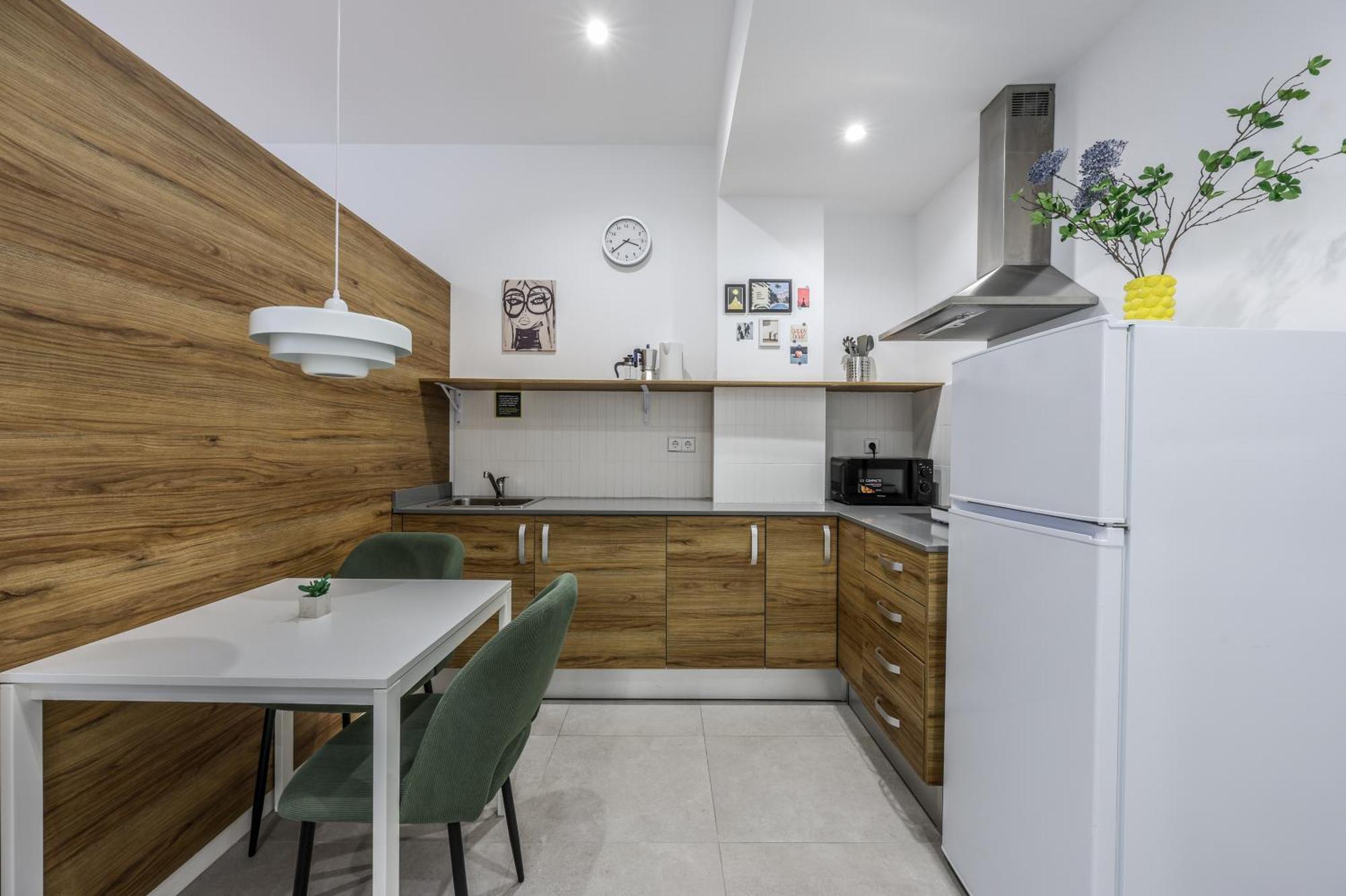 Nuevo Estudio A Metros De La Playa, Con Terraza Y Zonas Comun 3c Valencia