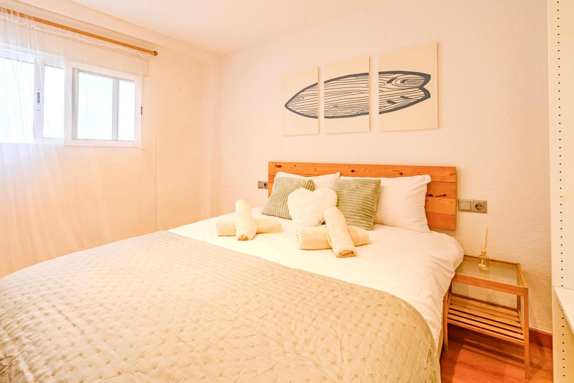 Ayora Penthouse - Jacuzzi, Huge Private Rooftop, Bbq, Sunset Views, Fastwifi, Ac Apartment *