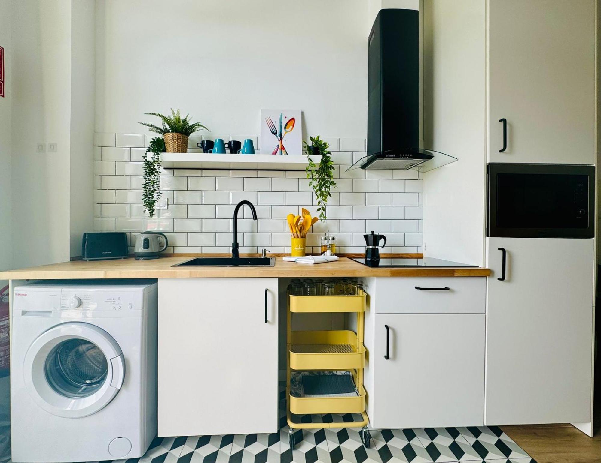 Apartment & Cozy Flat Close The