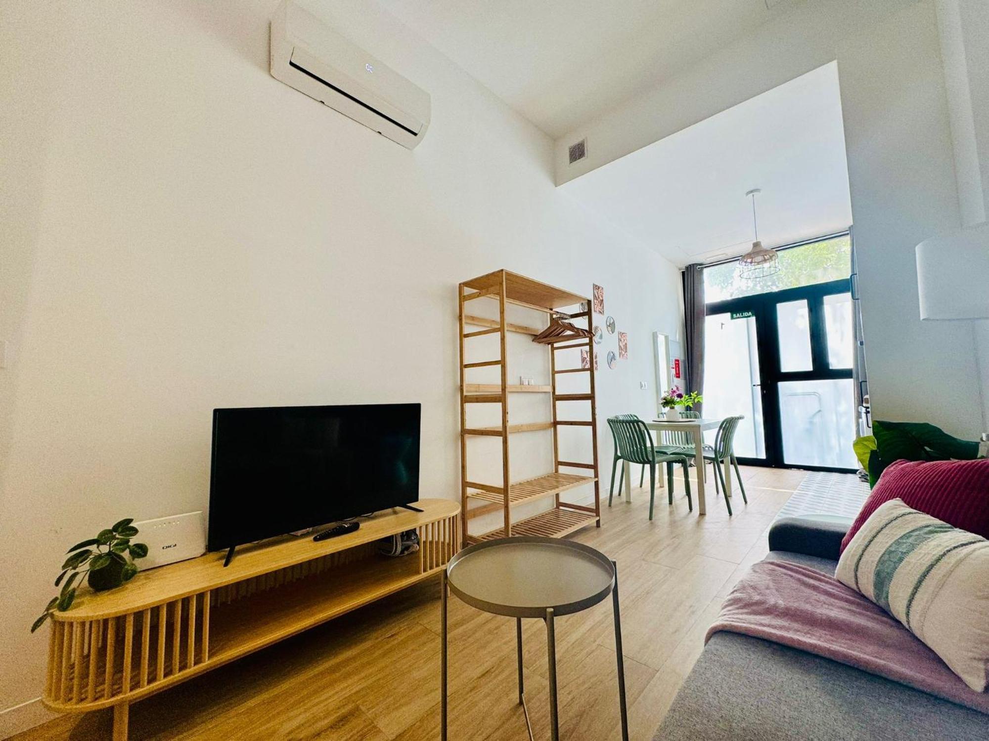 & Cozy Flat Close The * Valencia