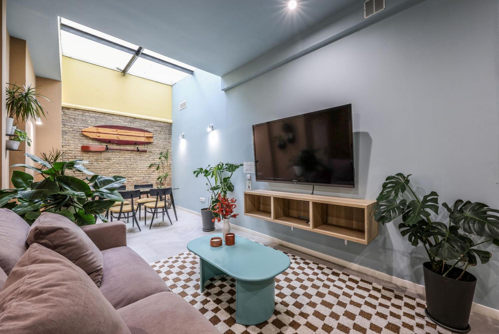 Apartamento 2 Hab En Malvarrosa A Metros De La Playa, Con Terraza Y Zonas Comun 3d Valencia