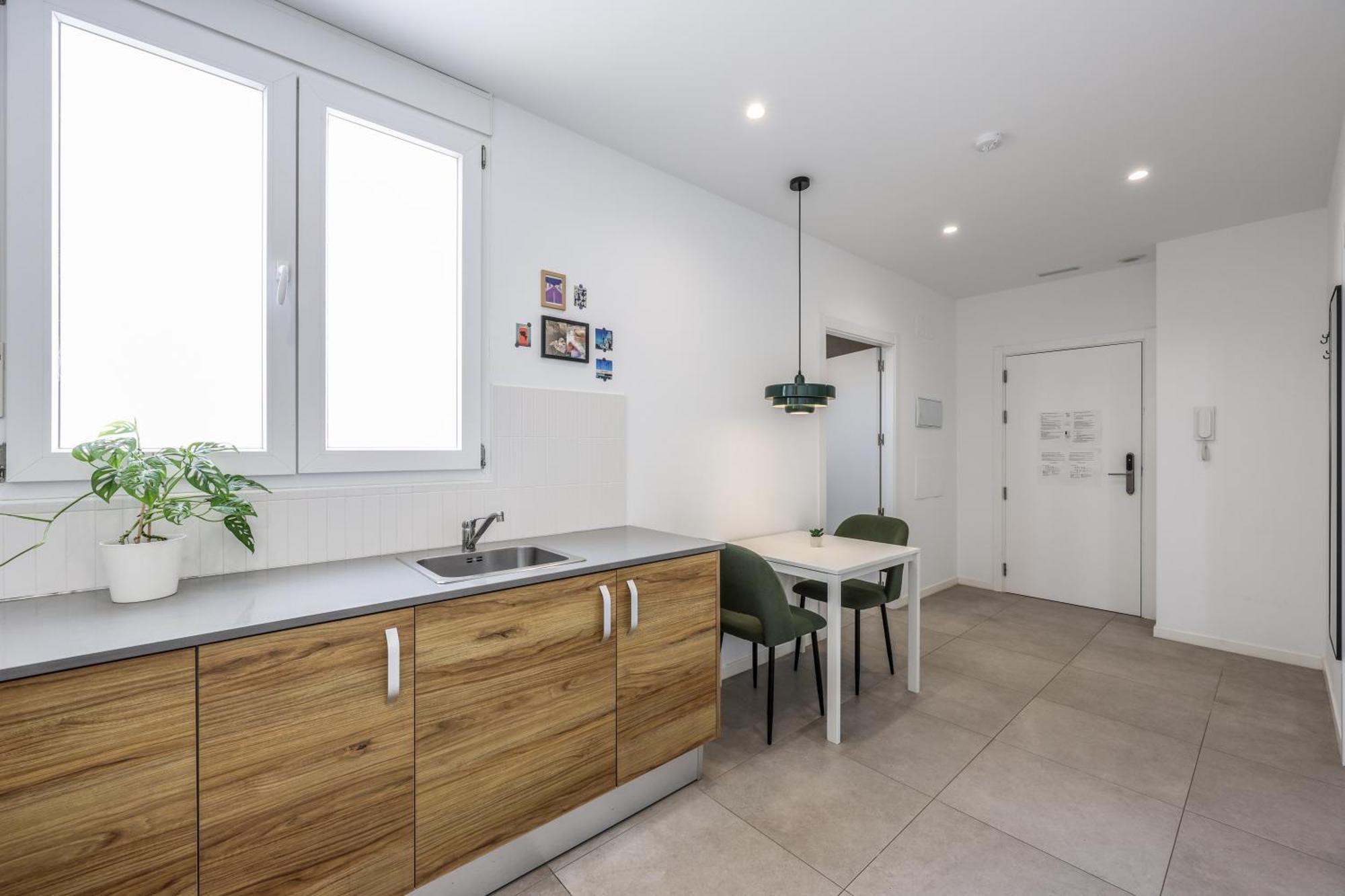2 Hab En Malvarrosa A Metros De La Playa, Con Terraza Y Zonas Comun 3d Apartamento *
