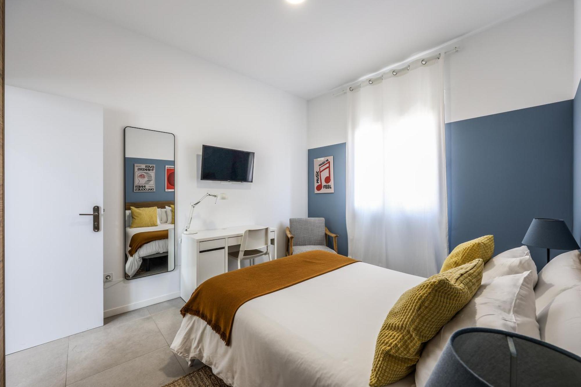Apartamento 2 Hab En Malvarrosa A Metros De La Playa, Con Terraza Y Zonas Comun 3d *