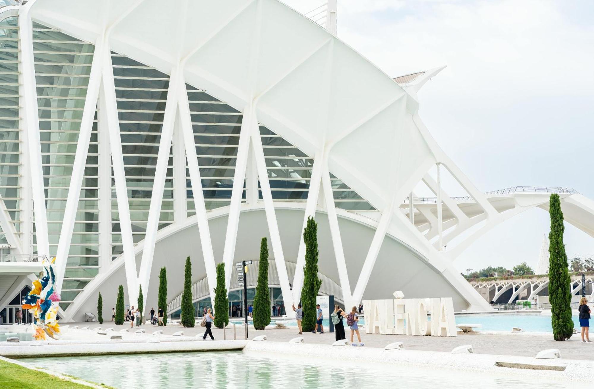 Ciudad De Artes Y Ciencias *