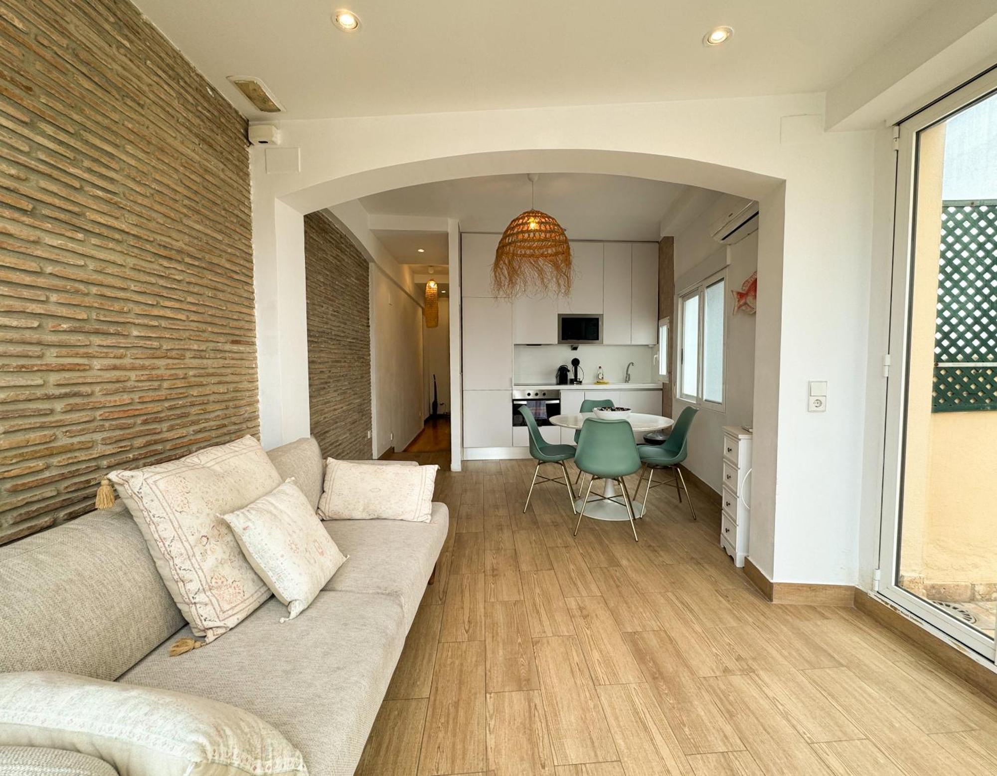 Apartamento Increible Atico Con Terraza En El Centro De *
