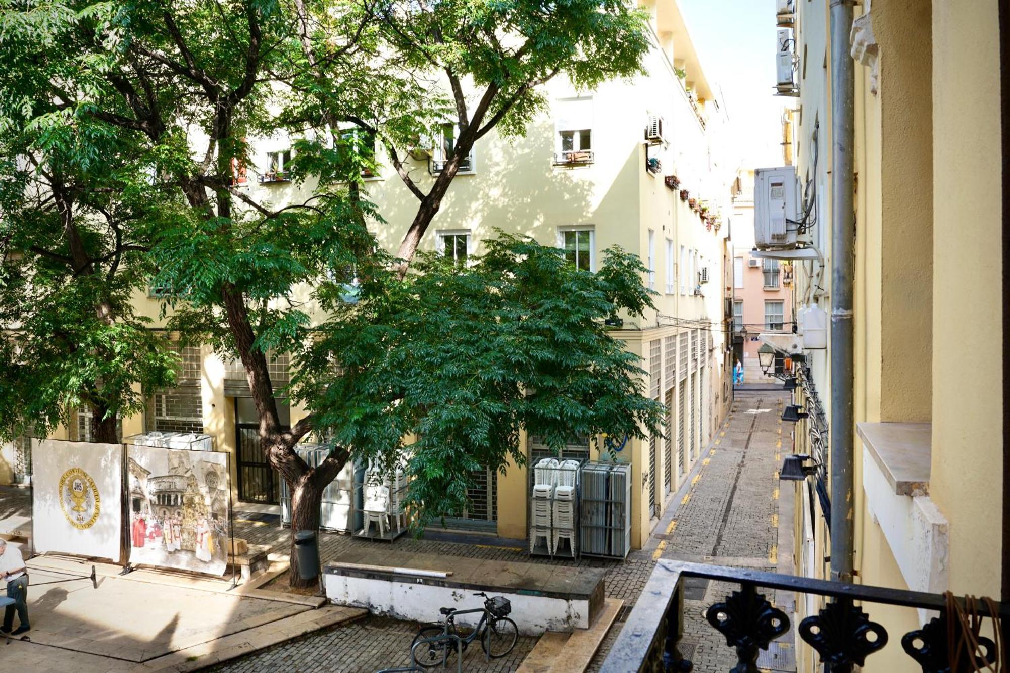 Dramaturgo Faust Hernandez Prime Apartment *