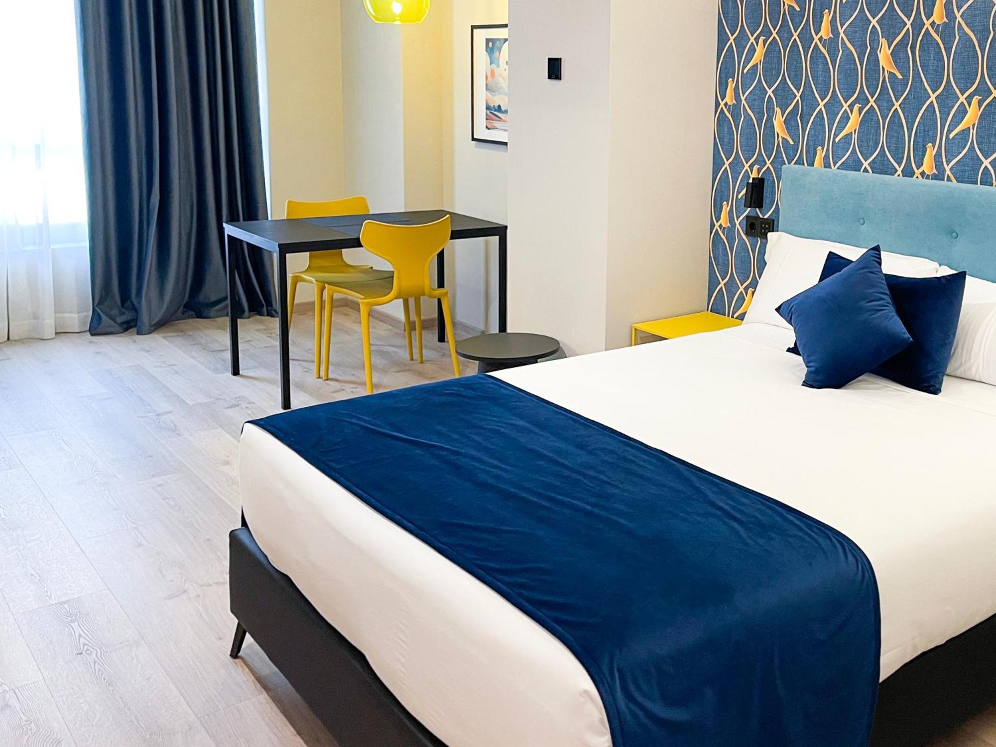 Pathos By Mimood Aparthotel 4*