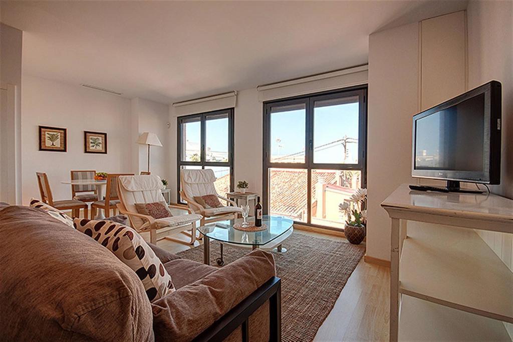 Friendly Evans Apartment