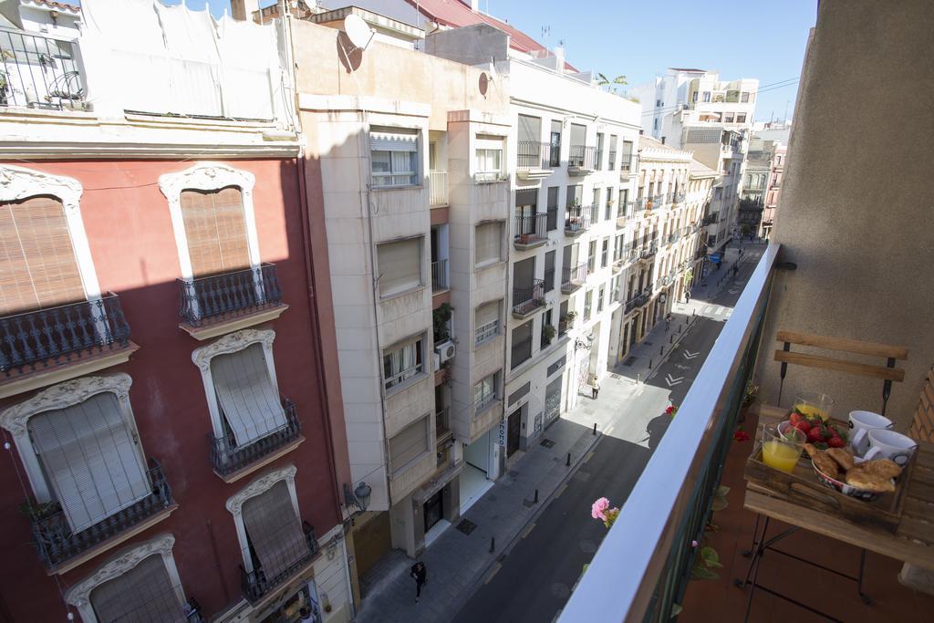 Sevilla * Valencia