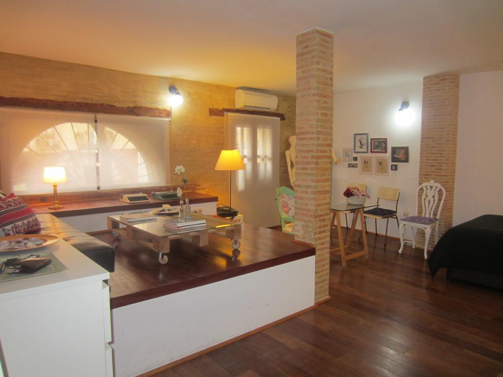 Living Studio Serranos *
