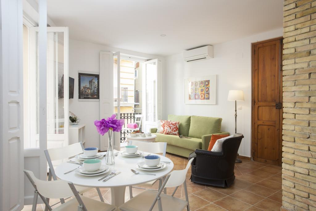 Apartment Singularstays Roteros