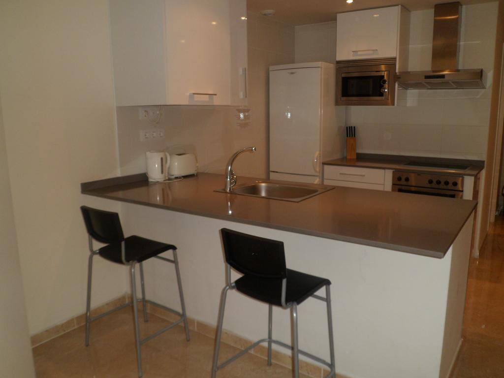 Realrent Jardines De Viveros Apartment