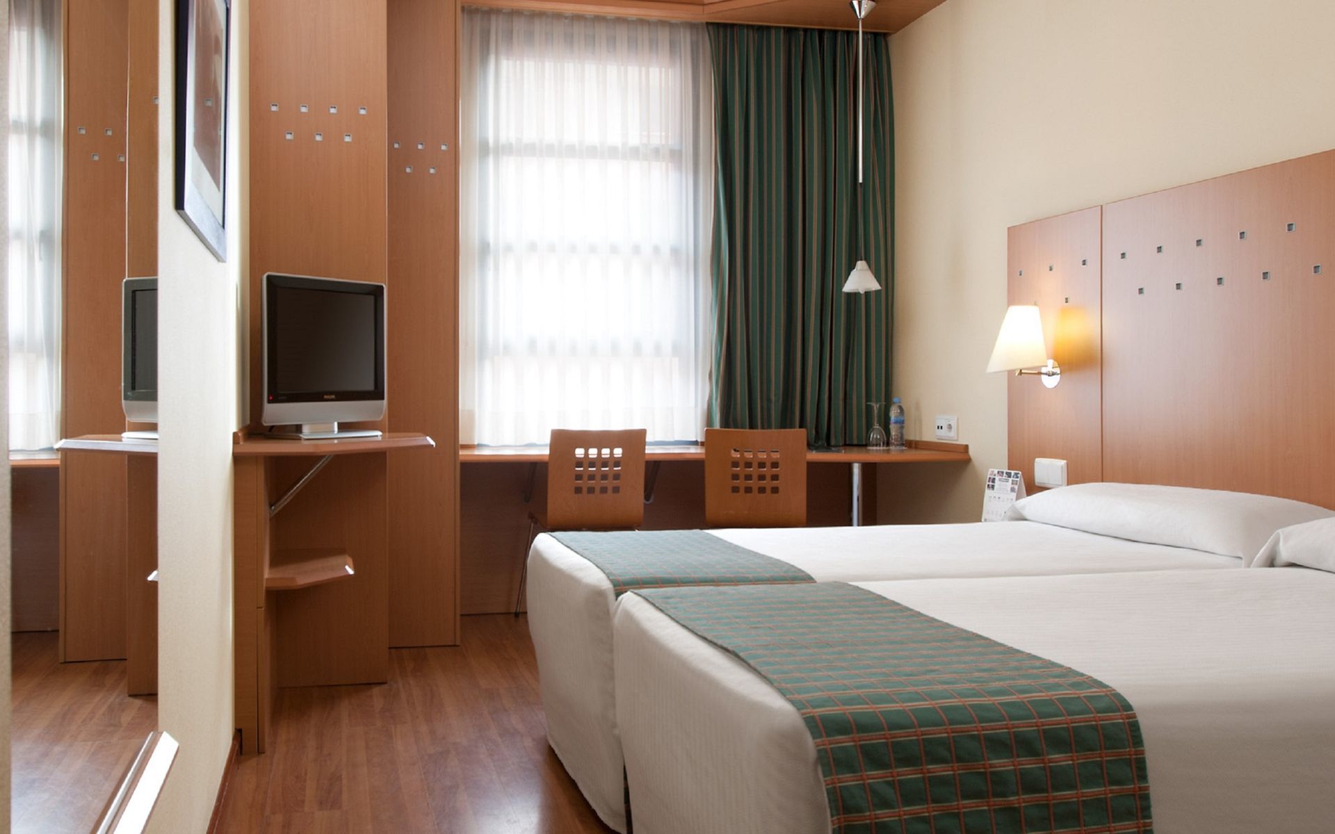 Hotel Nh Ciencias 3*