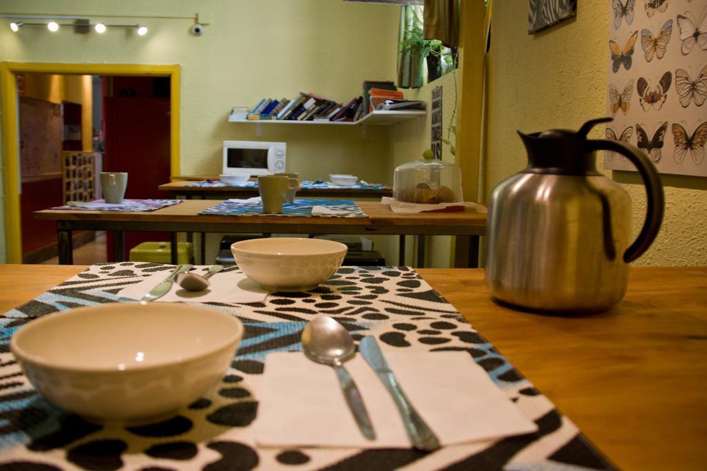 Hostel Feetup Backpackers *