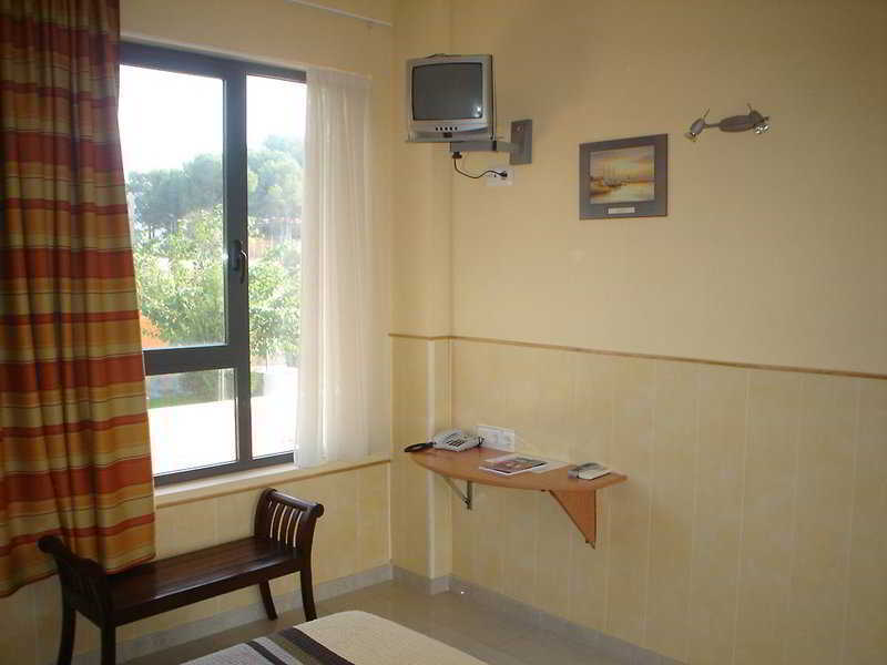 Hotel Campo Olivar *