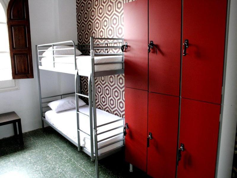 Hostel Feetup Backpackers *