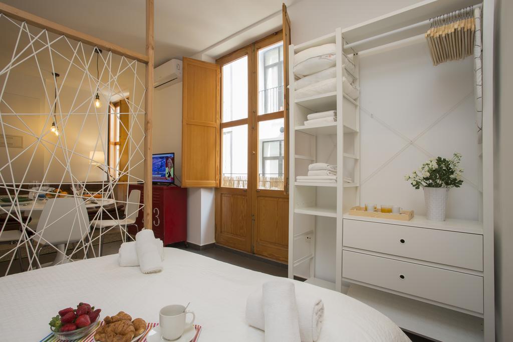 Collado Apartment *