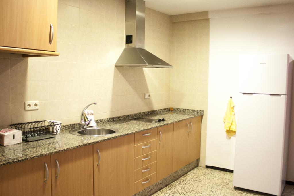 Vivienda Amplia Mercado Central - Pie De La Cruz * Valencia