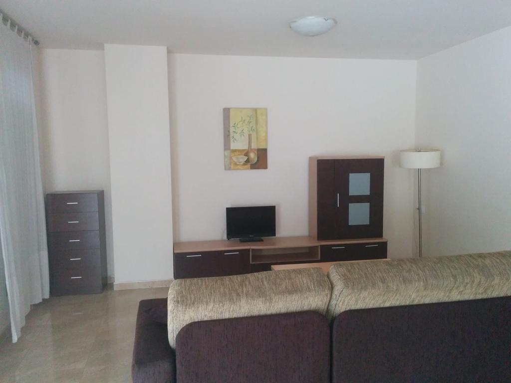 Realrent Jardines De Viveros Apartment