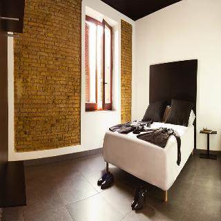 Soho Aparthotel 3*