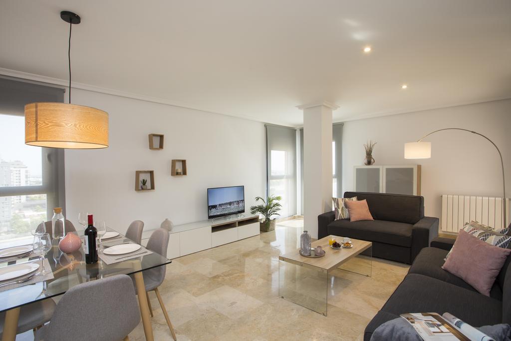 Singularstays Opera Apartment