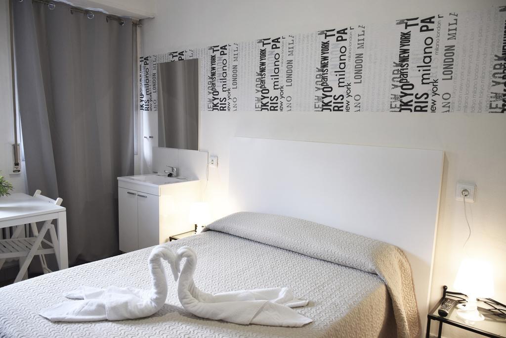 Suits You: Adults-only Centro Historico With Auto Check-in Valência