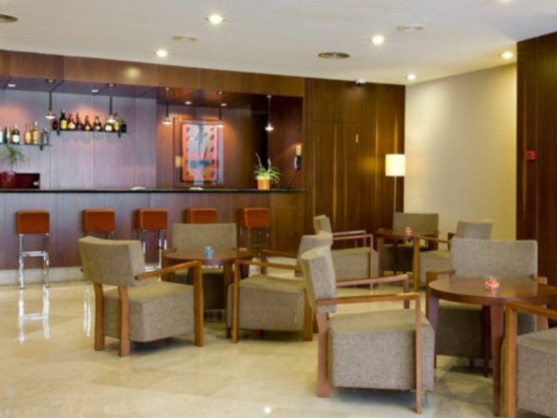 Nh Ciudad De Hotel