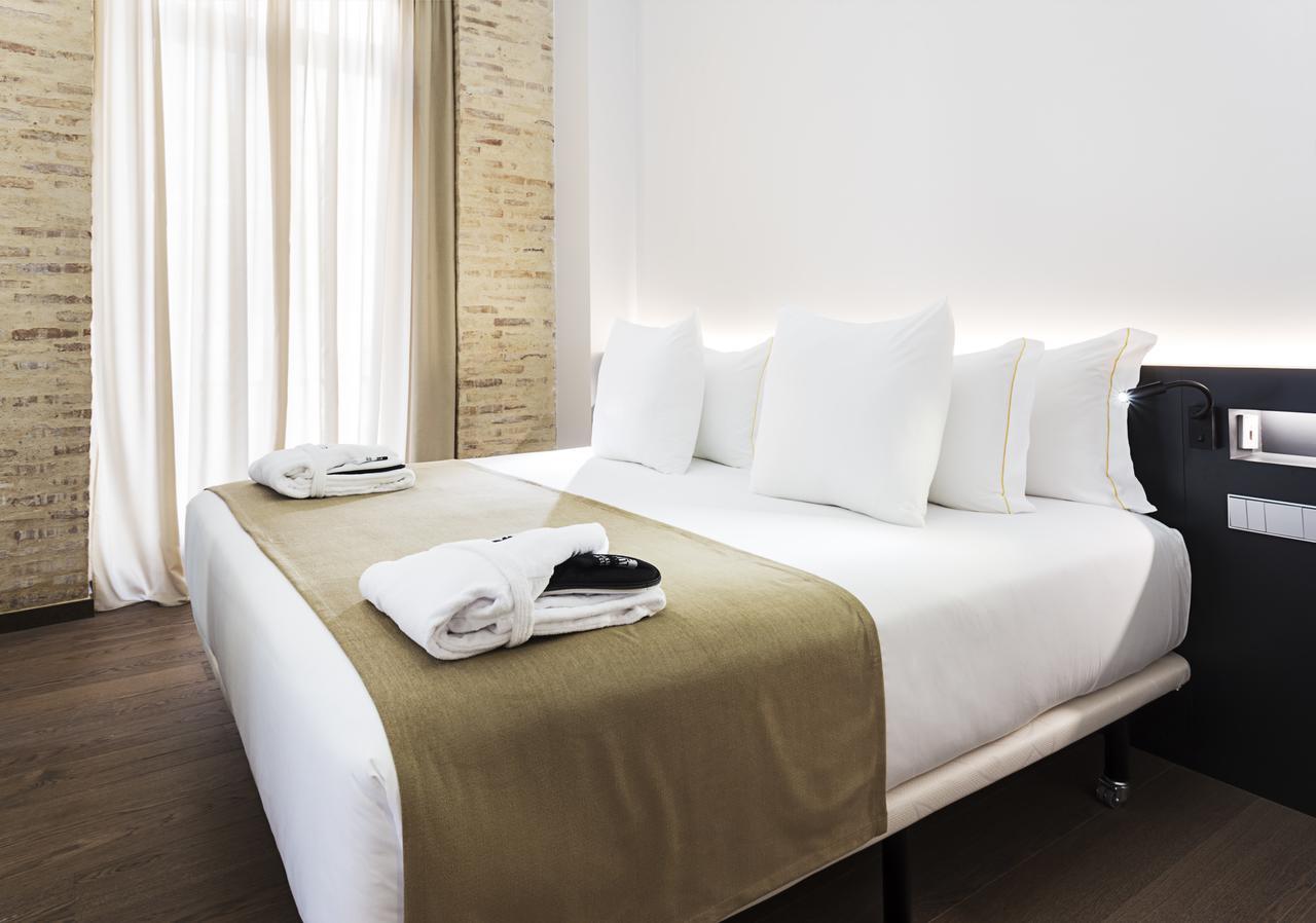 One Shot Mercat Hotel 4*