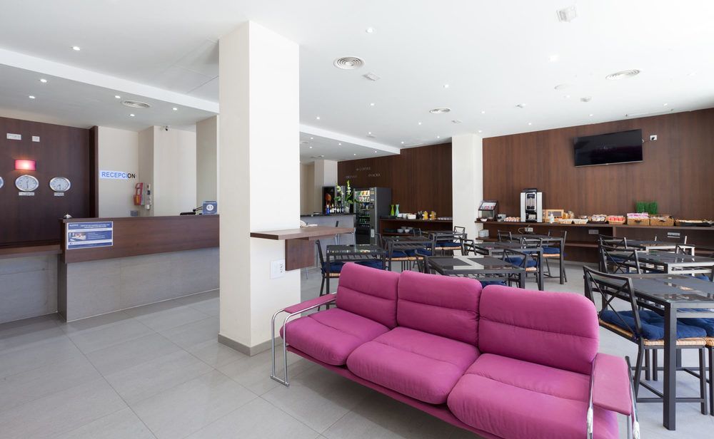 Hotel Olympia Universidades 3*