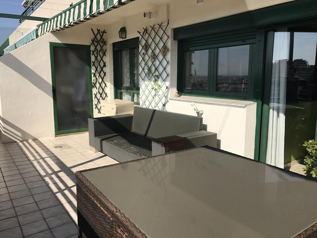 Oceanografic Apartment