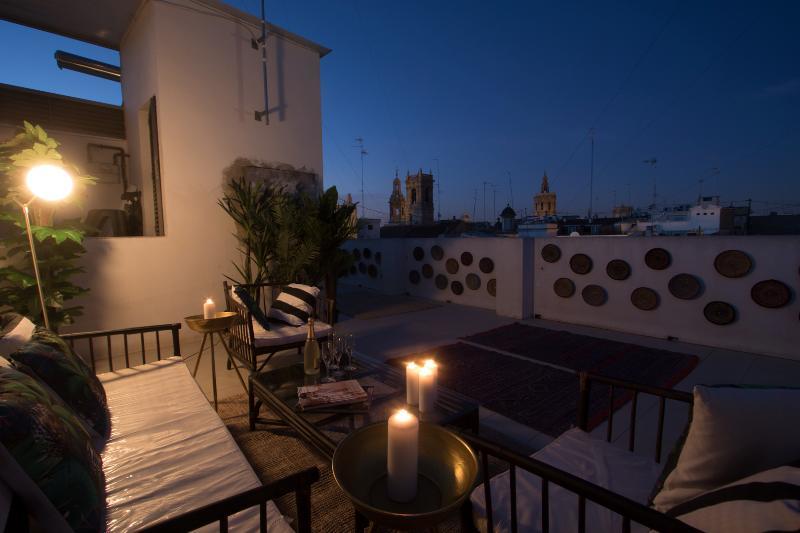 Gasthuis Cosy Embajador 2*