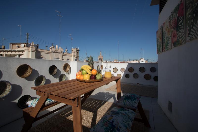 Cosy Embajador Gasthuis 2*