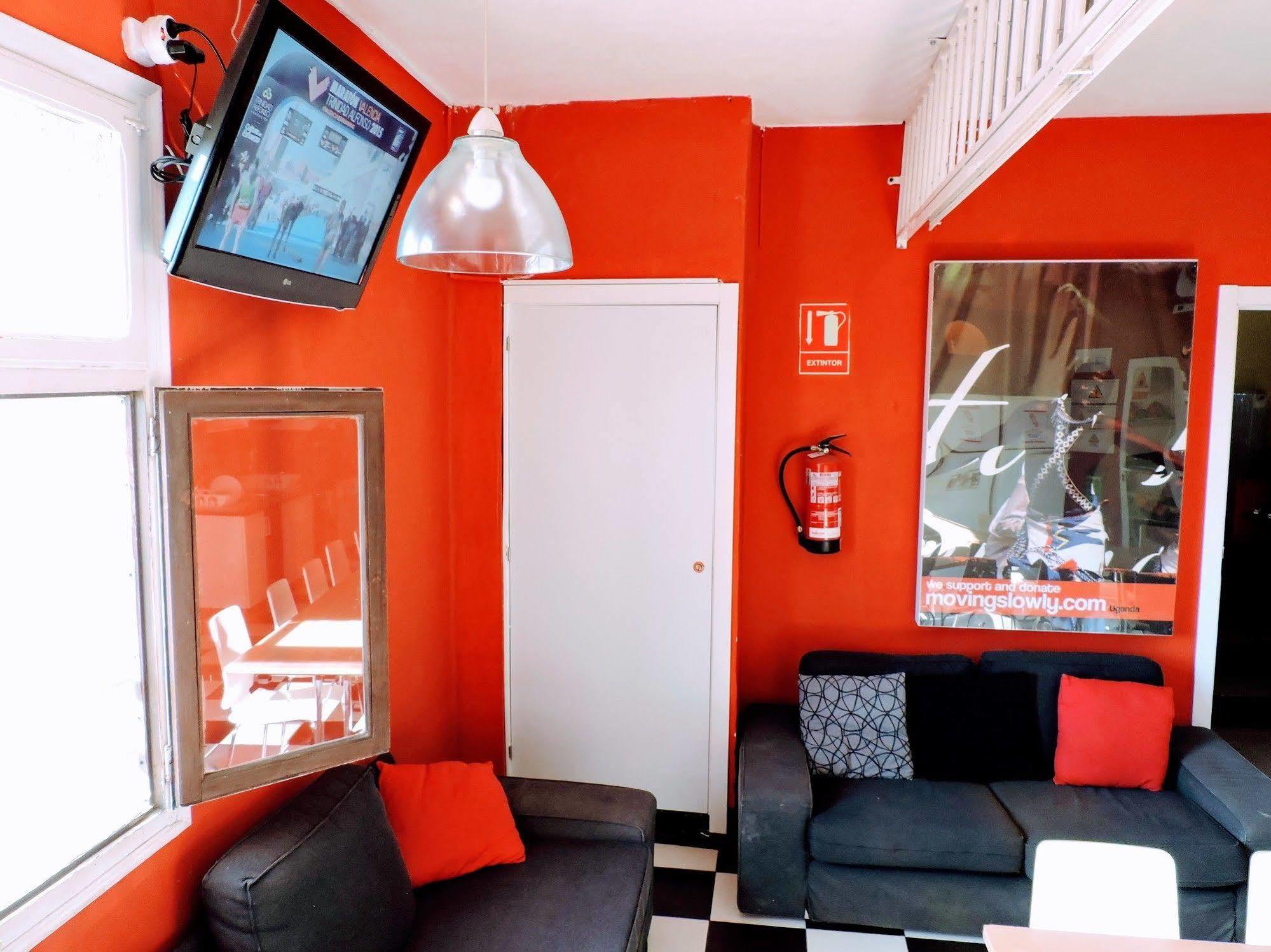 Hostel Feetup Backpackers *