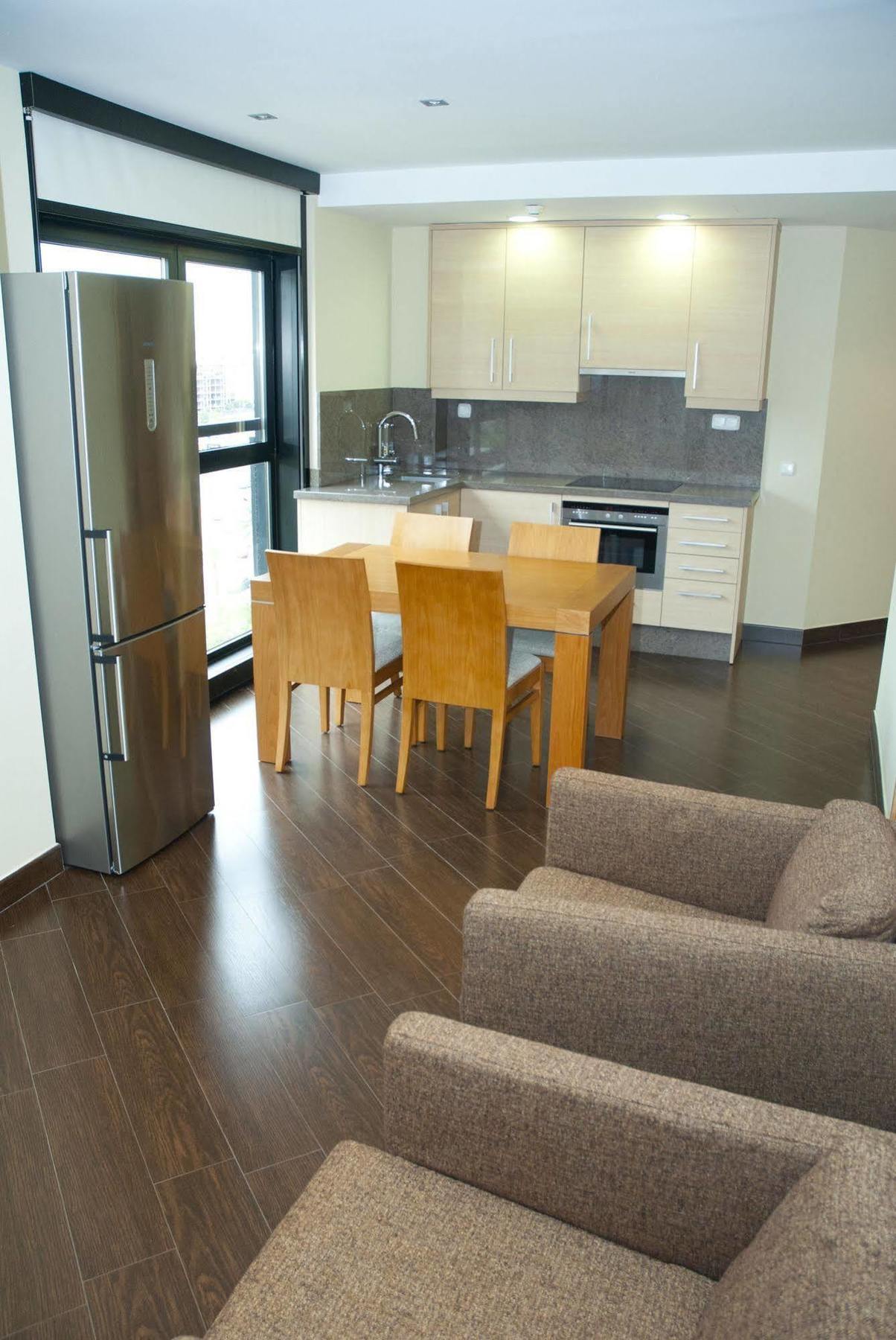 Aparthotel Galileo Flats - Palacio De Congresos 2*