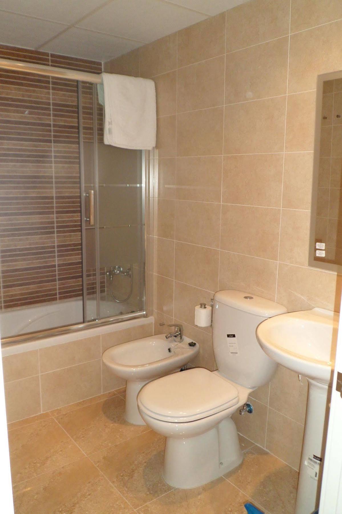Realrent Jardines De Viveros Apartment Valencia