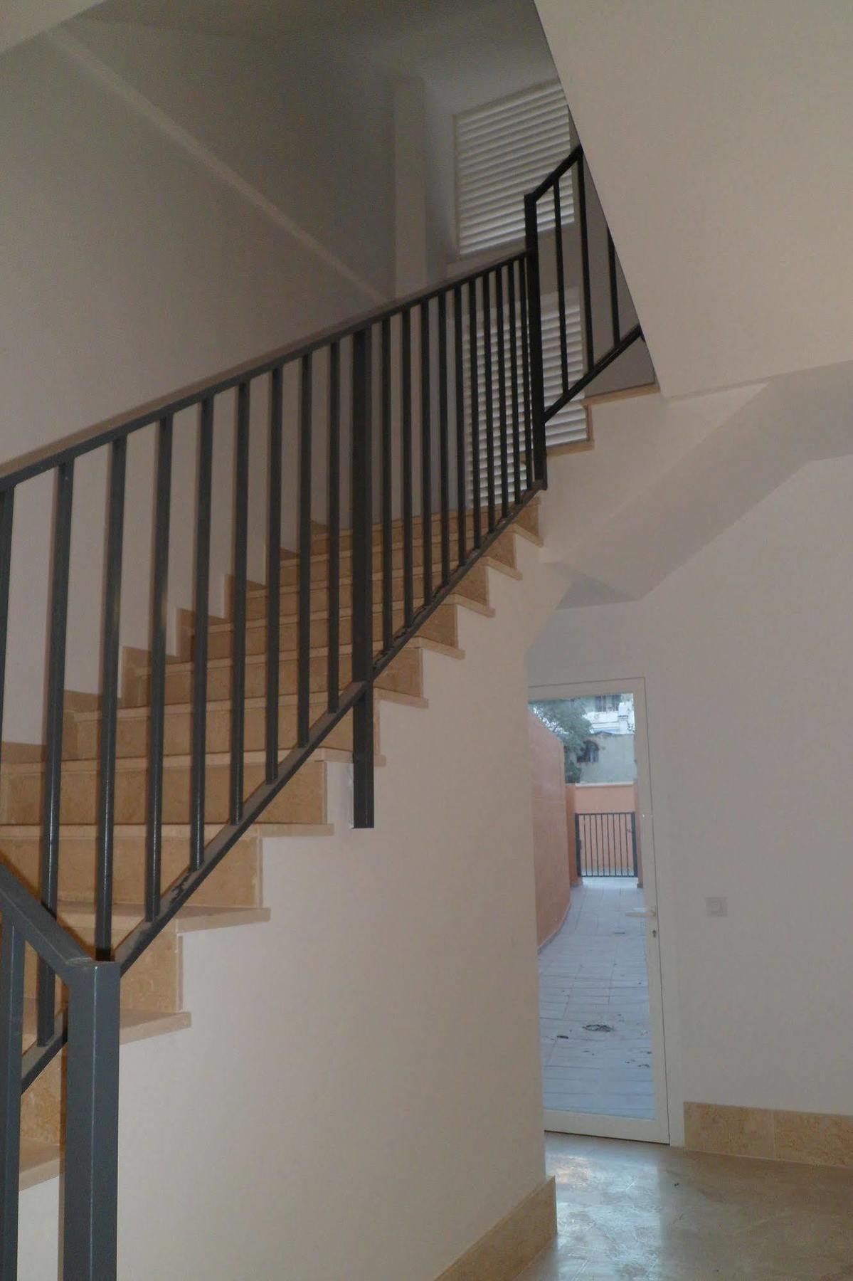 Realrent Jardines De Viveros Apartment *