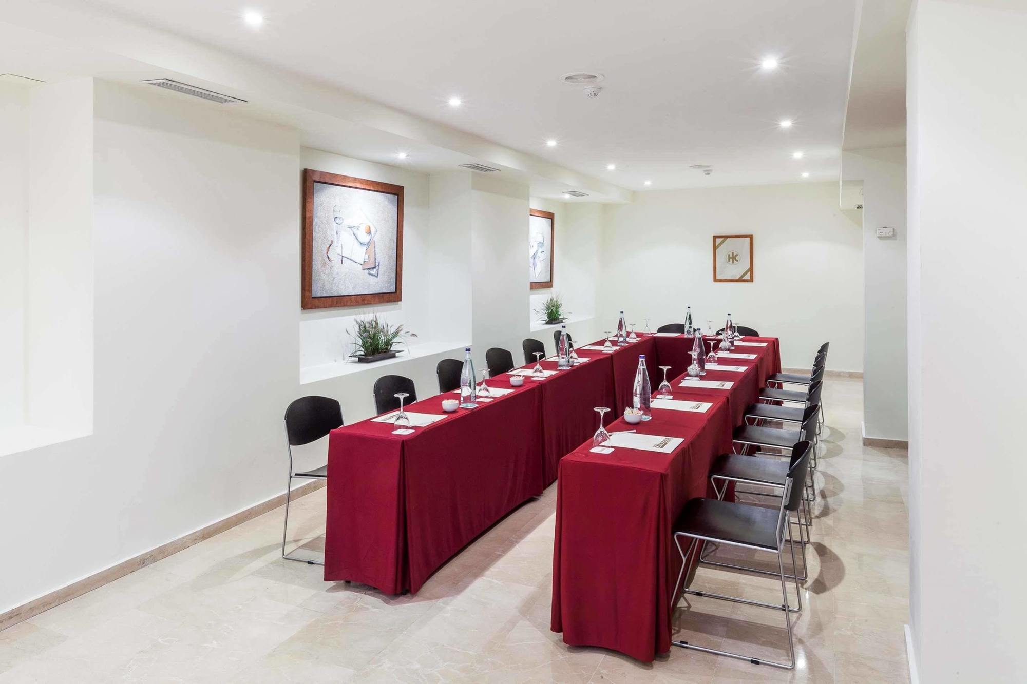 Catalonia Excelsior Hotel 4*