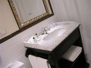 Ad Hoc Monumental 1881 Hotel Valencia