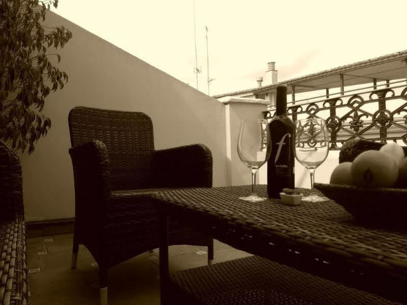 Ad Hoc Monumental 1881 Hotel